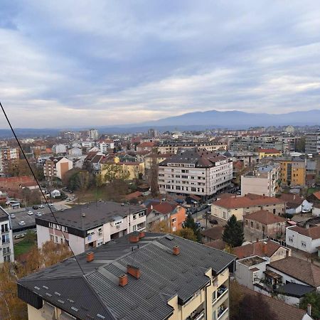 Apartman Sa Panoramom Kruševac Esterno foto