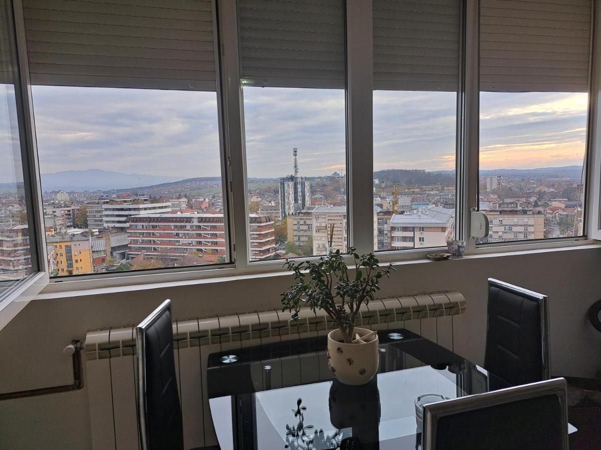 Apartman Sa Panoramom Kruševac Esterno foto