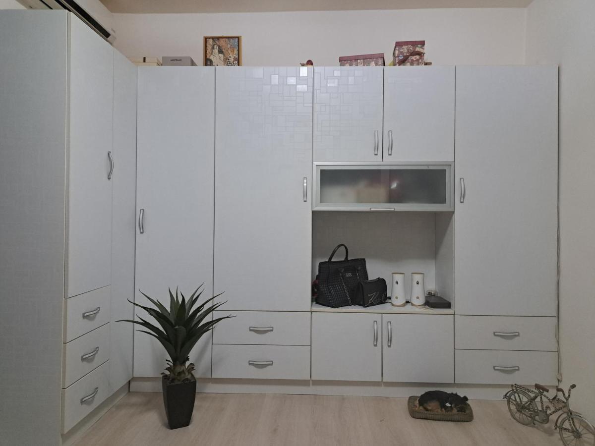 Apartman Sa Panoramom Kruševac Esterno foto