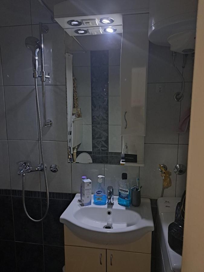 Apartman Sa Panoramom Kruševac Esterno foto